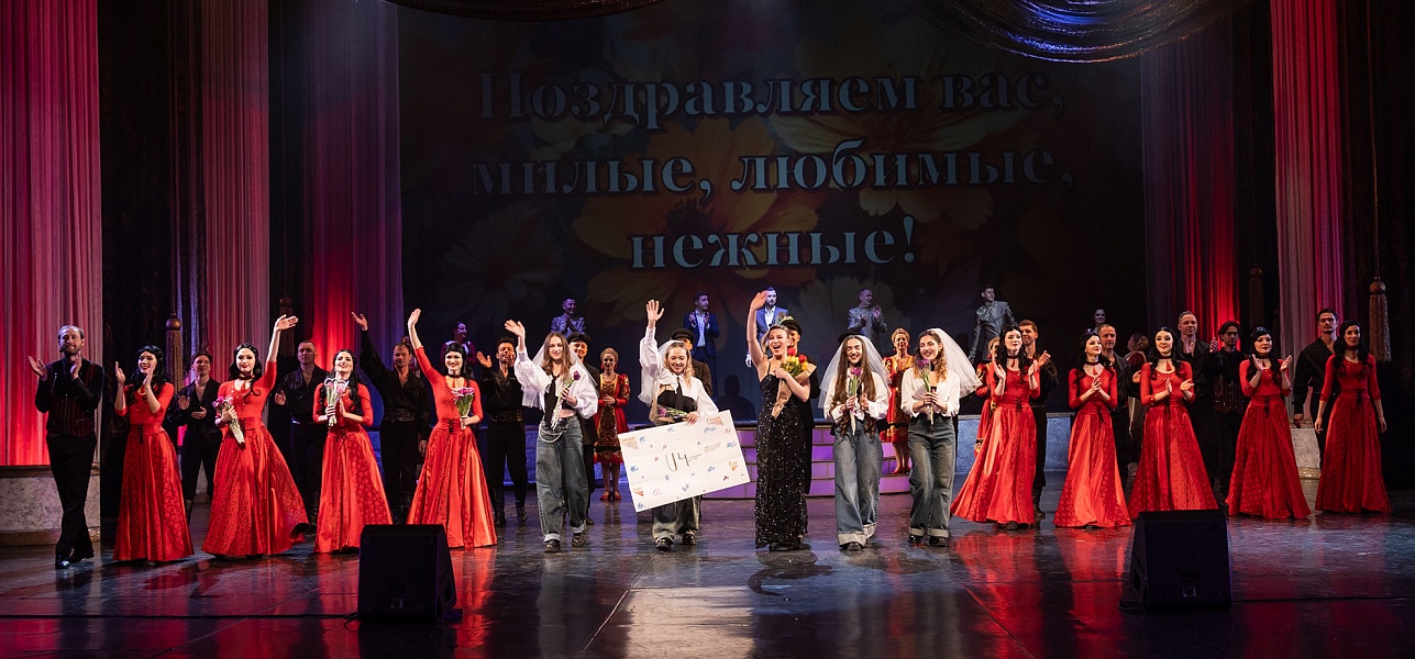 Три залпа в честь весны