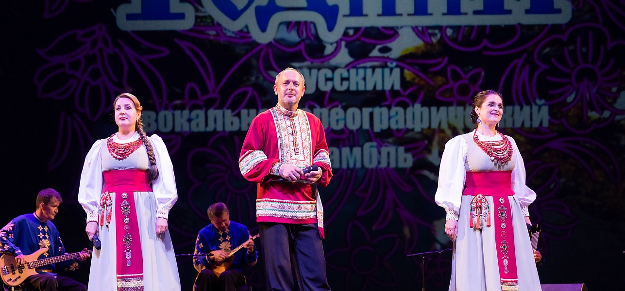 Нам песня строить и жить помогает!