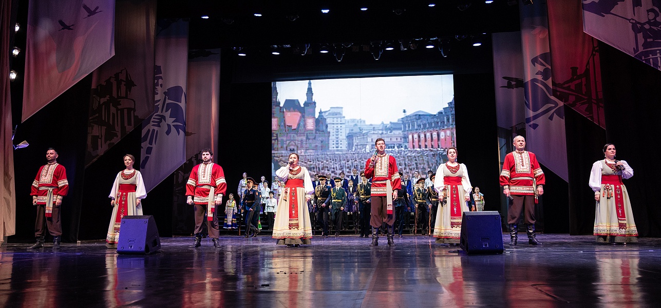 …А в ответ короткое слово: «Мы»