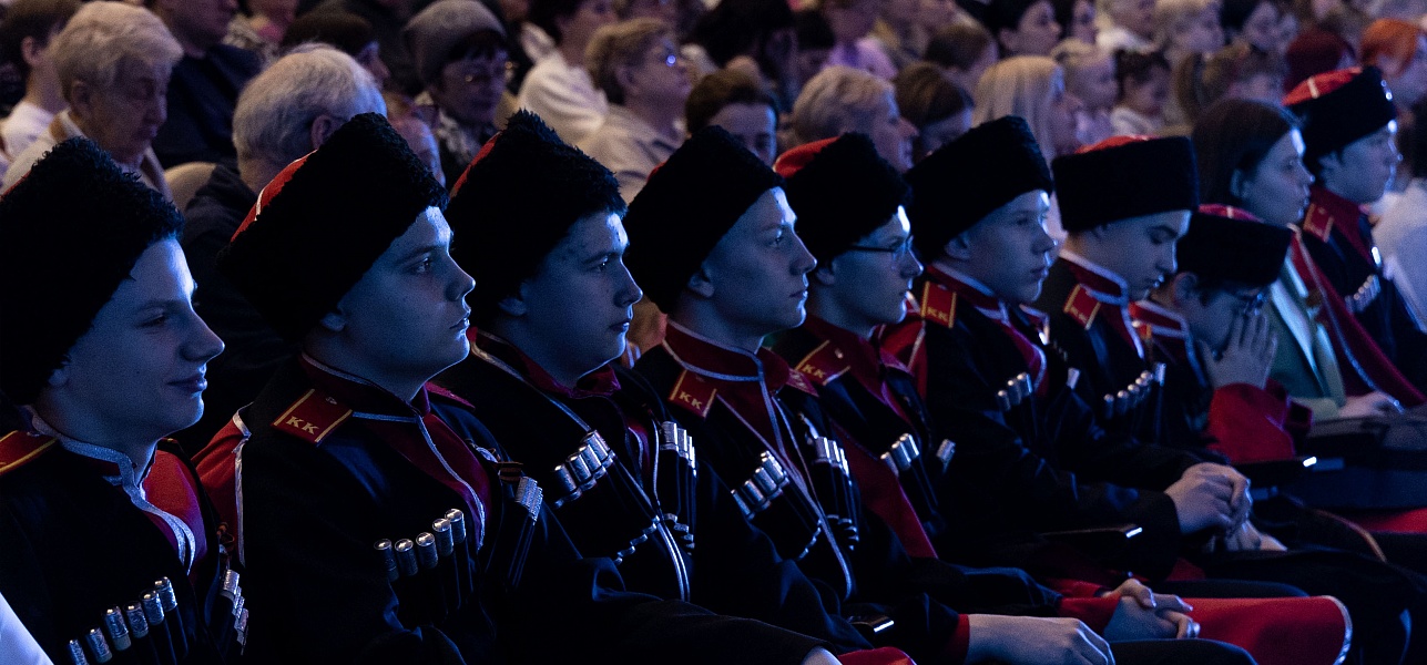 Святое дело Родине служить!