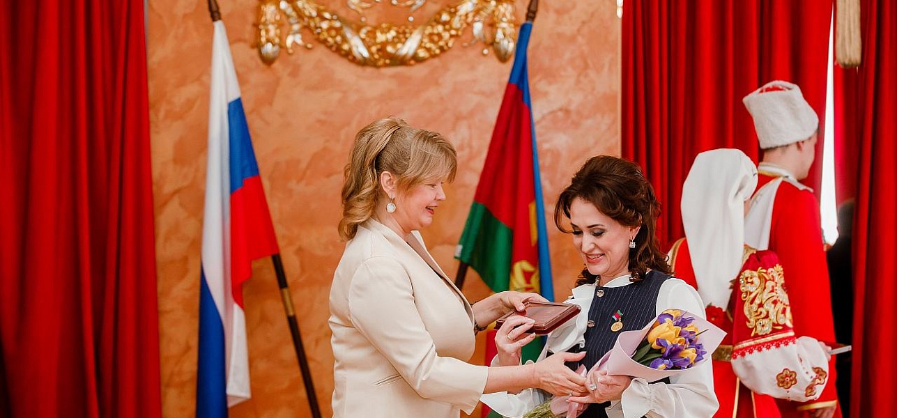 ПОЗДРАВЛЯЕМ!