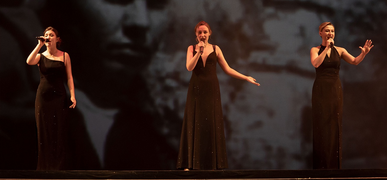 Святое дело Родине служить!